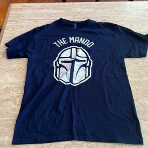 Disney Star Wars The Mando round neck short sleeve t-shirt (size Large)